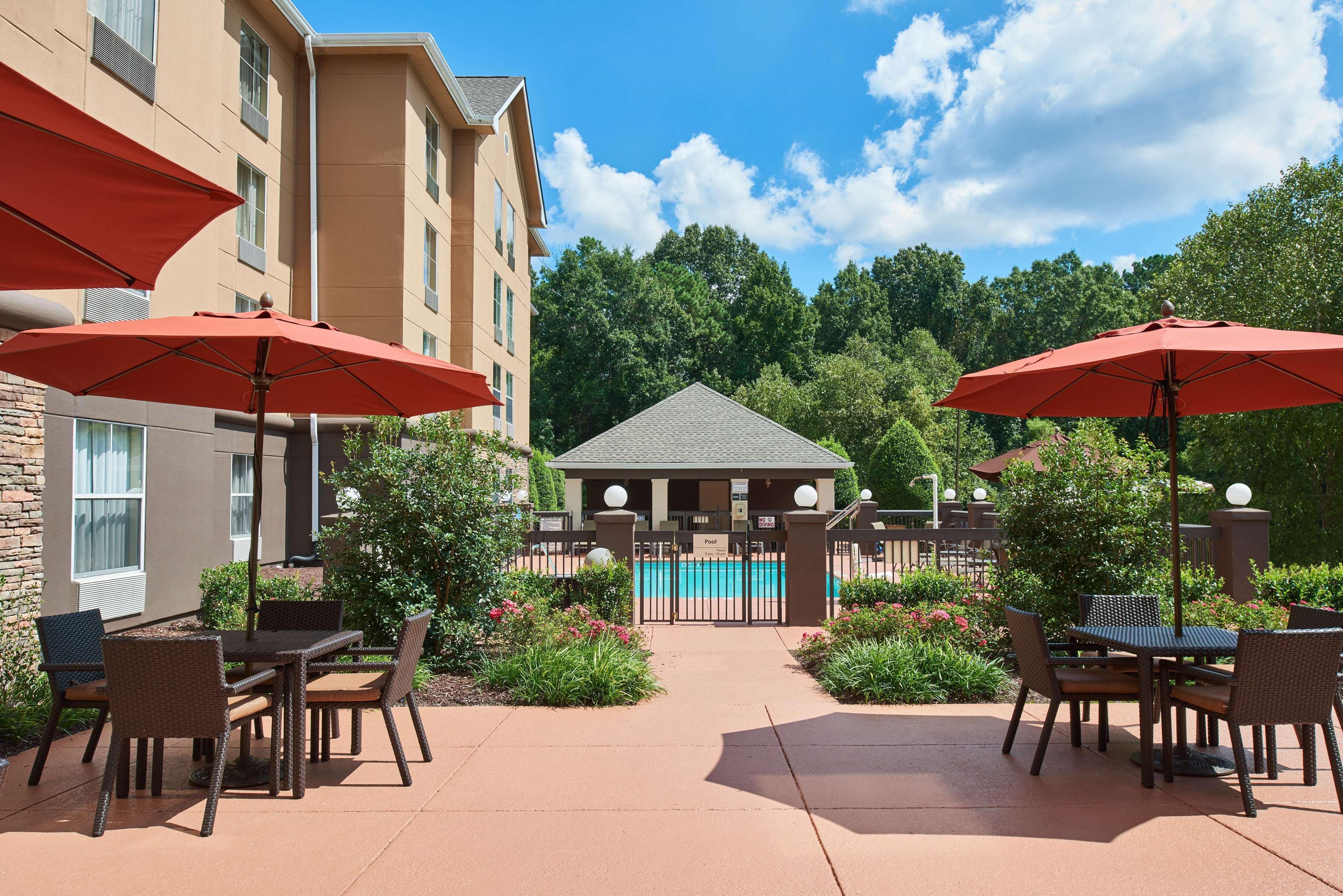 Hampton Inn & Suites Chapel Hill/Durham Exterior photo