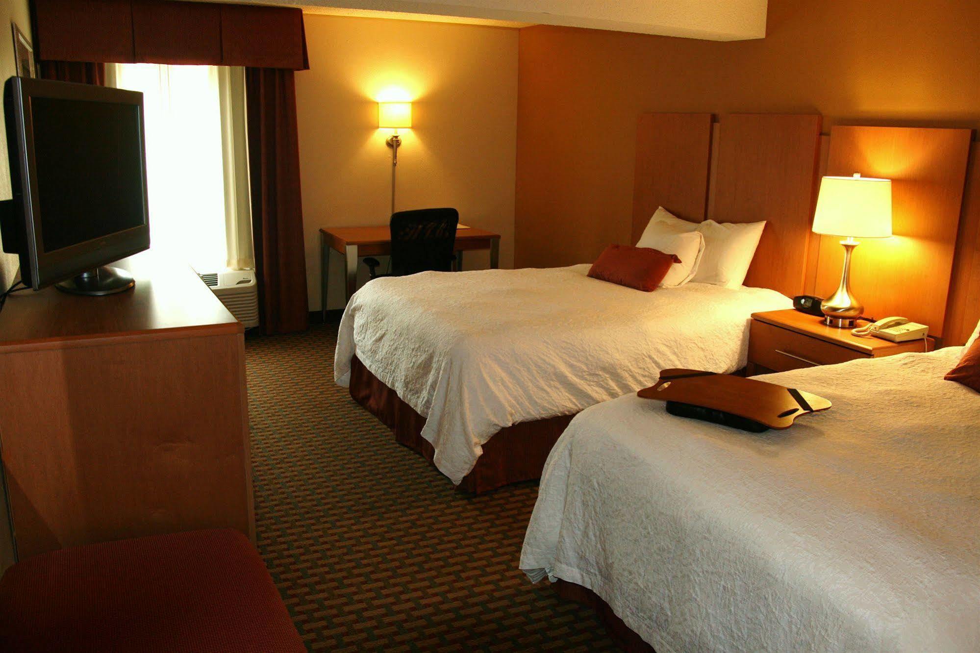 Hampton Inn & Suites Chapel Hill/Durham Room photo